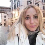 Laureata in filosofia e insegnante montessoriana con esperienza ventennale. Ho quarantadue anni