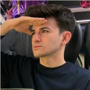 Enseñanza dinámica y personalizada para la mejora de idioma. Avance rápido notable