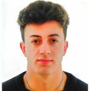 Estudiante de ingeniería imparte clase