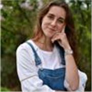 Singing teacher for all ages and vocal genres