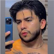 Me defino como una persona amable respetuosa y dando el mejor apoyo a las personas que quieren alcanzar sus objetivos