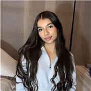 Profesora de apoyo escolar con total fluidez en español y gran conocimiento en números, pasión por los niños y jóvenes