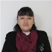 Profesora titulada en maestría en Tecnologías de la información, con licenciatura en Informática