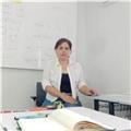 Bn sebirli çocukları seven ve ogitim alanında çalışmayı seven