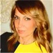 Licenciada en Lingüística con especialización en enseñanza de español como lengua extranjera imparte clases de español. 