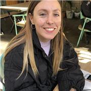 Profesora graduada en Bellas Artes con experiencia imparte clases de pintura