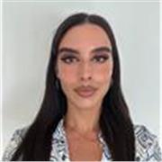 Diplomata al Liceo Linguistico e con una forte passione per le lingue insegno inglese o italiano per stranieri