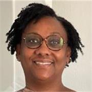 Formatrice propose des cours de soutien pour accompagner les collégiens de la 6e à la 3e à progresser à leur rythme.