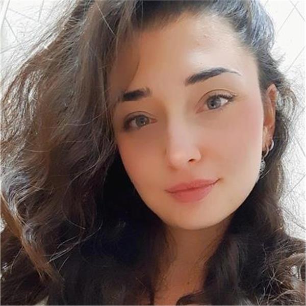 Maria Raffaella Esposito | Letuelezioni.it