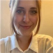 Laureata in giurisprudenza impartisce lezioni di diritto