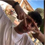 Soy un estudiante de 4º de Matemáticas en Valladolid que da clases de matemáticas y física (tanto a nivel de ESO como Bachillerato