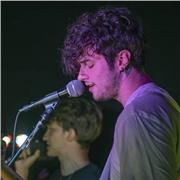 Bassista con molta esperienza live e in studio offre ripetizioni online di qualsiasi livello.