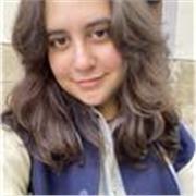 Estudiante de bachillerato de alto rendimiento con experiencia con niños y adolescentes.