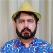 Professor formado em Licenciatura em Pedagogia e música apto a dar aulas para crianças de todas as idades