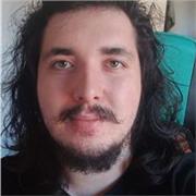 Soy fluente en Inglés, autodidacta y hago uso de tal idioma diariamente, tanto hablado como escrito. Lo domino :)