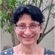 I'm a certified English teacher focusing on coversation