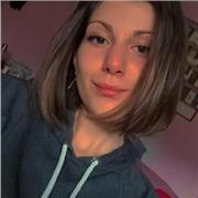 Studentessa di V liceo classico e insegnante di filosofia, italiano e pratica delle materie umanistiche e lettere antiche