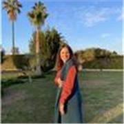 Francés, imparto las clases con imaginación y sobretodo con una dinámica divertida para que aprendan y no se aburran!
