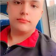 Yo soy un estudiante de gastronomía, estoy dispuesto a enseñar y a mostrar todo lo que e aprendido