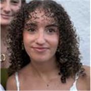 Estudiante con titulo C2 en inglés que ofrece apoyo y seguimiento a niños e adolescentes en el aprendizaje de esta lengua. 