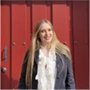 Profesora de inglés apto para nivel de primaria y primeros niveles de secundaria 