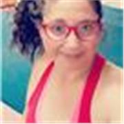 Profesora de yoga con mencion en yogaterapia