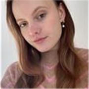 Professeure de sociologie ayant un niveau licence