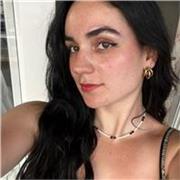 Joven universitaria con experiencia. Refuerzo en Lengua, Inglés y Mates para estudiantes de Primaria y ESO.