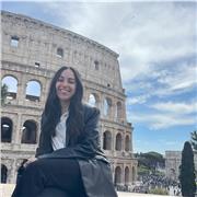 Profesora apasionada y titulada C1 de italiano e inglés