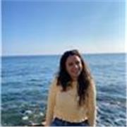Ragazza disponibile per aiuto compiti a Genova! Contattatemi