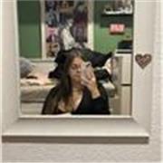 Estudiante recién graduada de bachillerato. Me ofrezco a impartir materias de 2Bach e inferiores. Mi punto fuerte son los idiomas