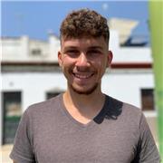 Doy clases de matemáticas a todos los niveles menores que la universidad. He dado clases a personas de segundo de bachillerato de ciencias y les ha ido bien después de eso