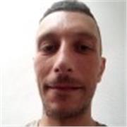 Italiano nativo apasionado con 15 años en soporte internacional ofrece clases de italiano online para todos los niveles. Experienc