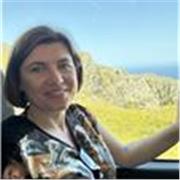 Nauczyciel dyplomowy egzaminator maturalny z wieloletnim doświadczeniem w przygotowaniu do egzaminu maturalnego i konkursów