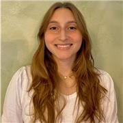 Offro lezioni personalizzate per studenti fino alle superiori con spiegazioni chiare e metodo efficace