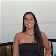 Profesora de inglés interesada en mejorar el nivel en cuanto a gramática y fluidez. Preparo exámenes de Selectividad y B1 Preliminary (PET)