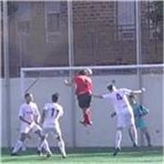 Entrenador personal adaptado con 17 años de experiencia en terrenos de juego