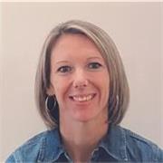 English tutor from the U.S. teaching comprehension, fluency, and composition