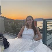 Laureanda in comunicazione interculturale disponibile per ripetizioni scuole medie