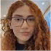 Professora em formação de pedagogia com experiência em reforço escolar. Experiência também com aulas de inglês online