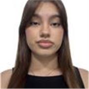 Me defino como una persona paciente, responsable, cercana y con vocación por la educación. 