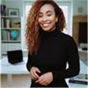 Atuo com reforço escolar e revisão de matérias. Eu me dedico a identificar as lacunas de aprendizado