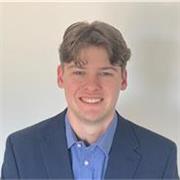 Englische-tutor, der alle Altersgruppen unterrichtet vom Anfänger bis zum Fortgeschrittenen