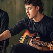 I give private lessons for Electric Bass guitar, double bass, guitar, piano.
I tutor students completing Music A Level, Music Tech A Level, and Music B Tech