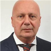 Puoi trovare il mio profilo su LinkedIn: diritto, economia, contabilità, psicologia cognitiva, arte della negoziazione.