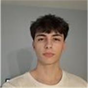 Joven responsable y cercano con ganas de enseñar y ayudar a niños de primaria o ESO 