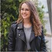  Una chica que acaba de empezar en el mundo laboral pero con un gran entusiasmo por aportar mi granito de arena a esta sociedad.