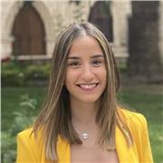 Soy profesora de educación primaria, especializada en pedagogía terapéutica y audición y lenguaje.