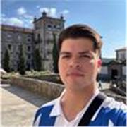 Profesor de informática con capacidad para adaptarse a cualquier nivel: desde niños en primaria hasta adultos que desean mejorar s