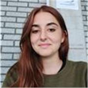 Ragazza giovane certificata Cambridge per aiuto compiti, per tutte le età